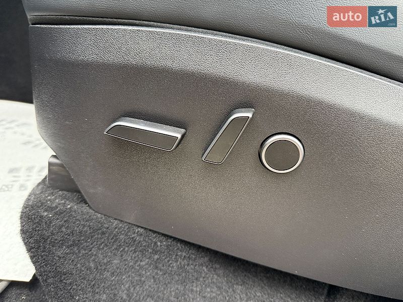 Внедорожник / Кроссовер Tesla Model Y 2022 в Житомире