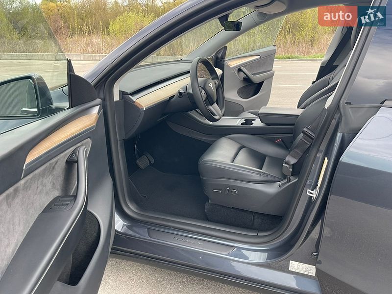 Позашляховик / Кросовер Tesla Model Y 2023 в Ірпені