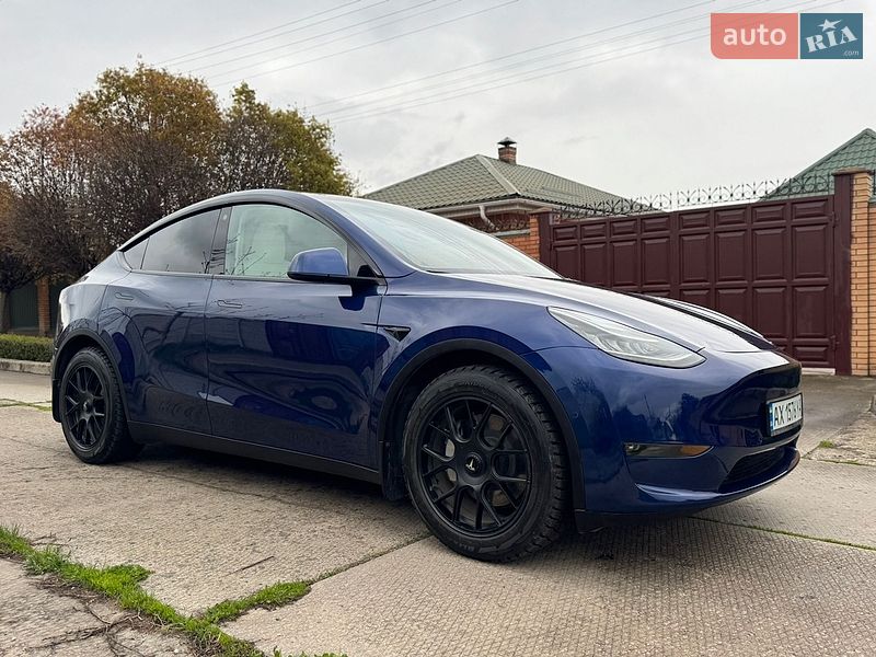 Внедорожник / Кроссовер Tesla Model Y 2021 в Харькове