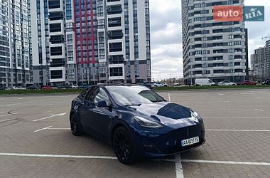 Внедорожник / Кроссовер Tesla Model Y 2023 в Киеве