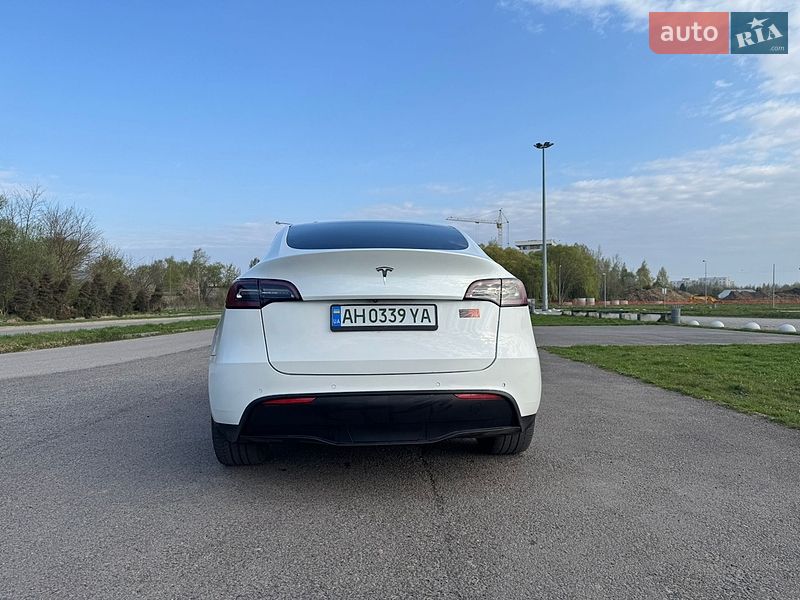 Внедорожник / Кроссовер Tesla Model Y 2020 в Львове