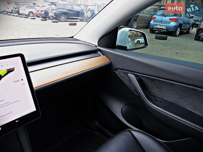 Внедорожник / Кроссовер Tesla Model Y 2021 в Черкассах