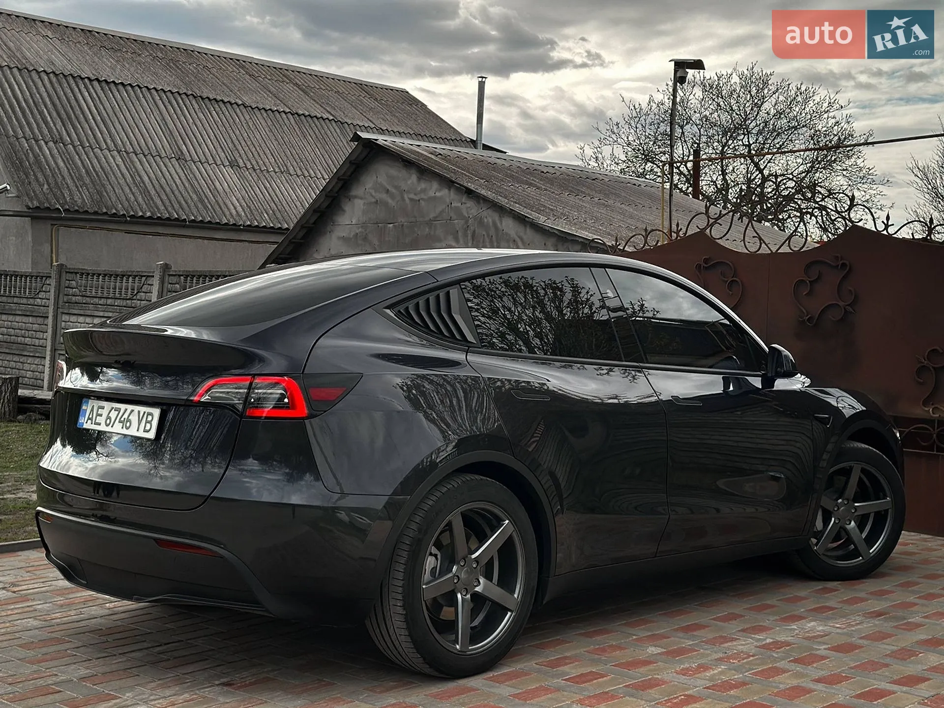 2024 Tesla Model Y - мініатюра 7