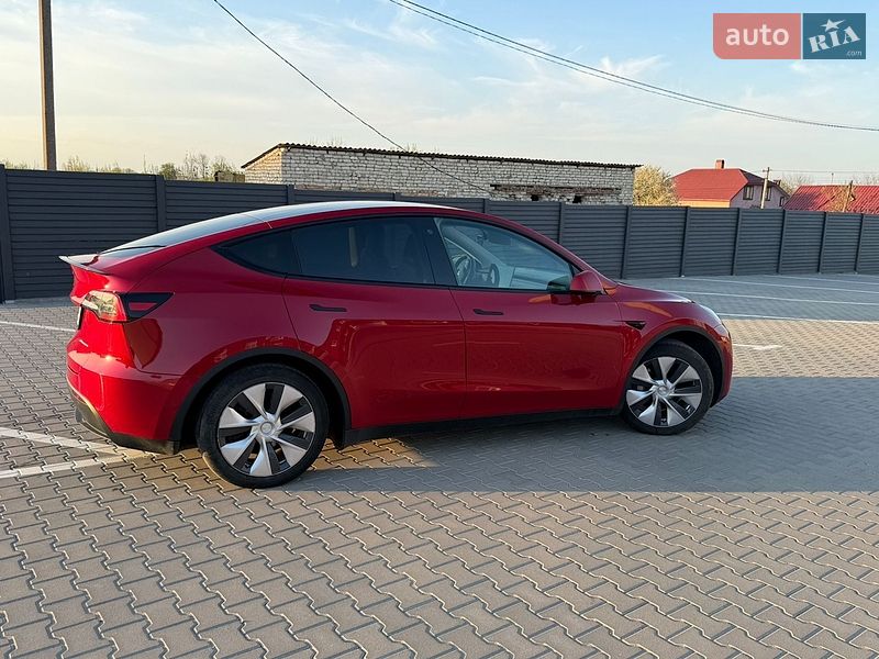 Внедорожник / Кроссовер Tesla Model Y 2022 в Дубно
