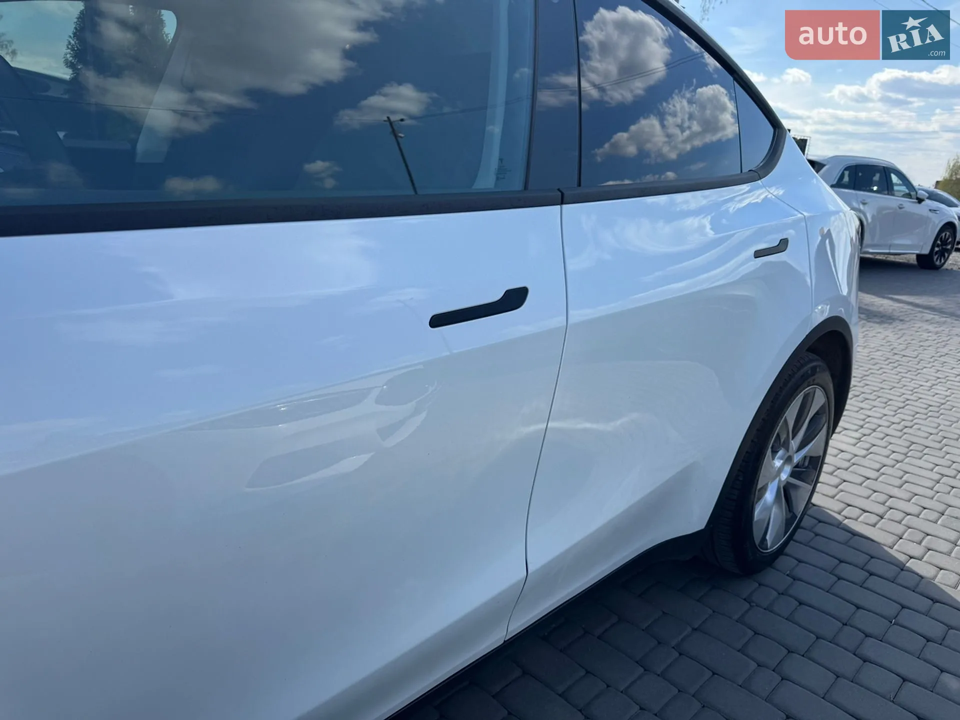 2023 Tesla Model Y - мініатюра 17