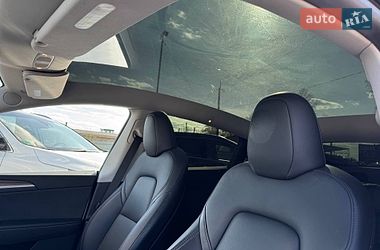Внедорожник / Кроссовер Tesla Model Y 2023 в Ивано-Франковске
