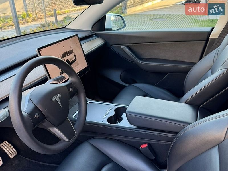 Внедорожник / Кроссовер Tesla Model Y 2022 в Львове