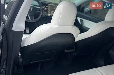 Внедорожник / Кроссовер Tesla Model Y 2021 в Львове