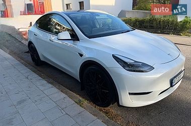 Внедорожник / Кроссовер Tesla Model Y 2022 в Киеве