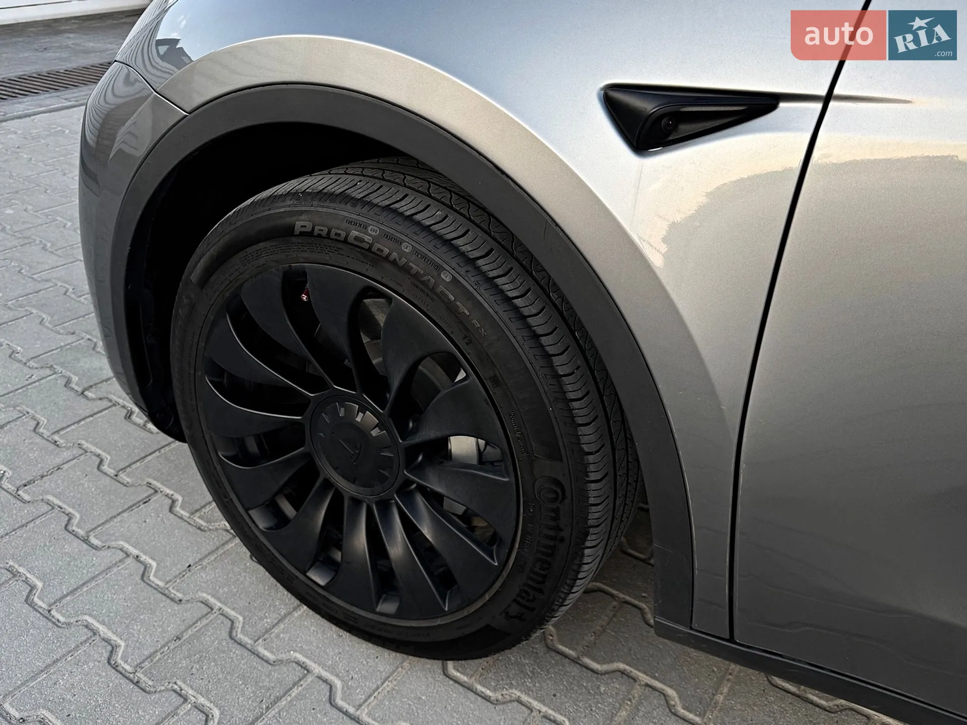 2024 Tesla Model Y - мініатюра 10