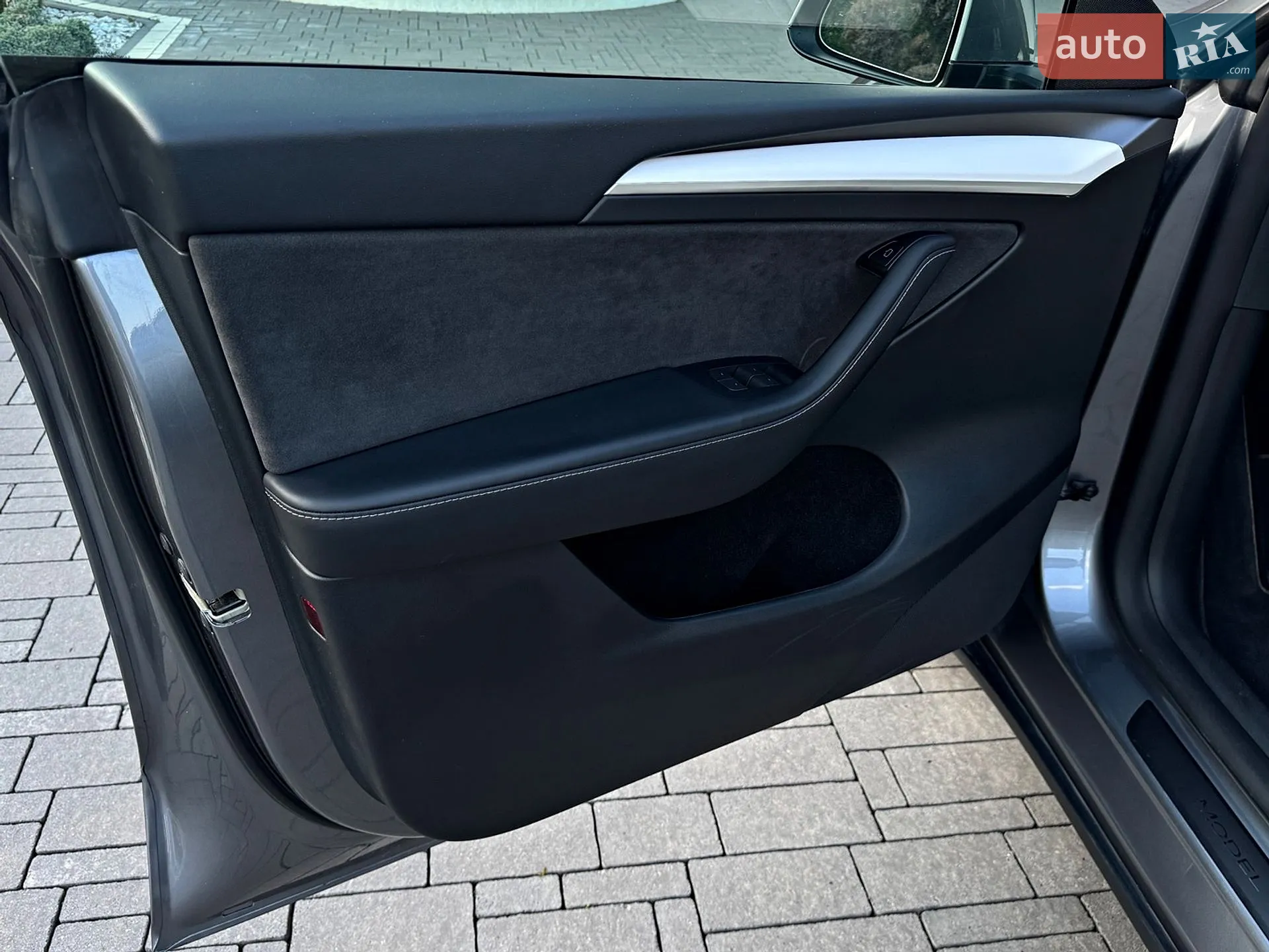 2024 Tesla Model Y - мініатюра 39