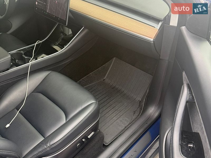 Внедорожник / Кроссовер Tesla Model Y 2020 в Городке