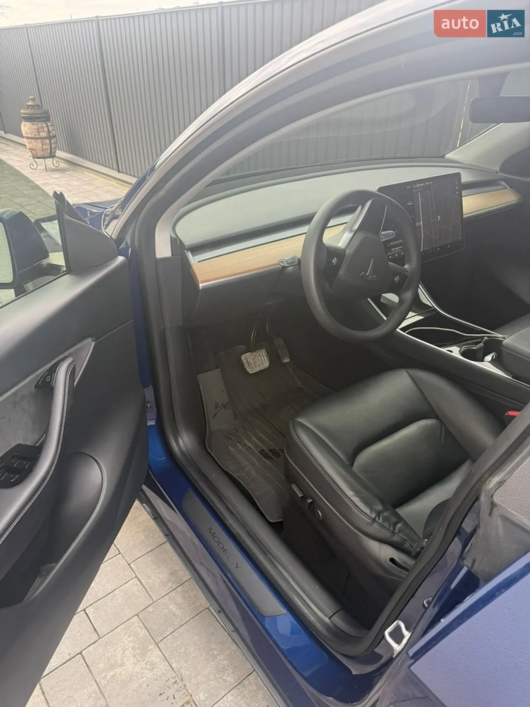 2020 Tesla Model Y - мініатюра 9