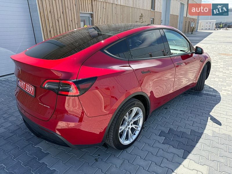 Позашляховик / Кросовер Tesla Model Y 2023 в Львові