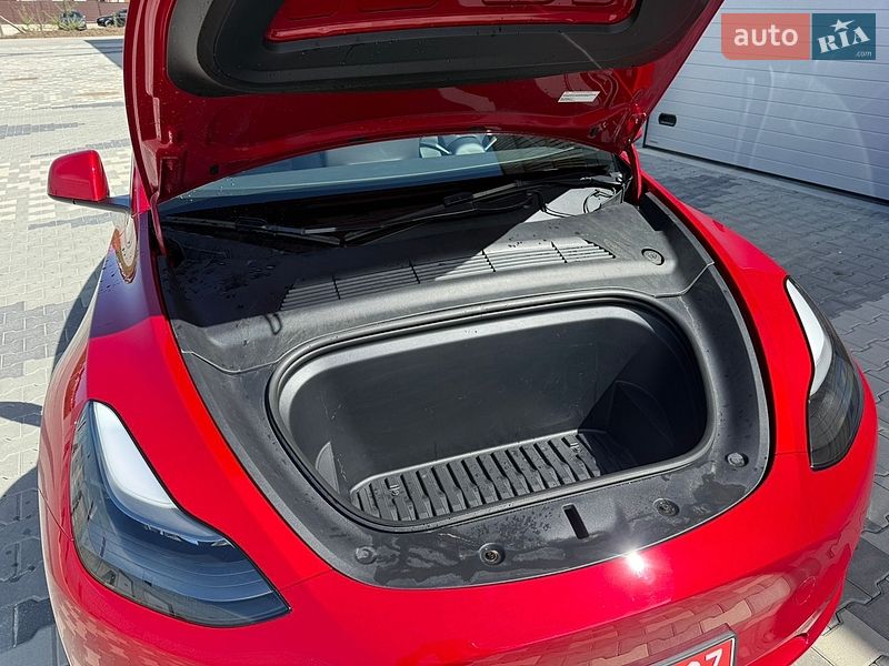 Позашляховик / Кросовер Tesla Model Y 2023 в Львові