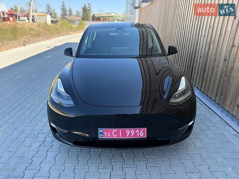 Позашляховик / Кросовер Tesla Model Y 2022 в Львові