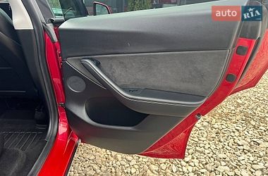 Внедорожник / Кроссовер Tesla Model Y 2021 в Львове