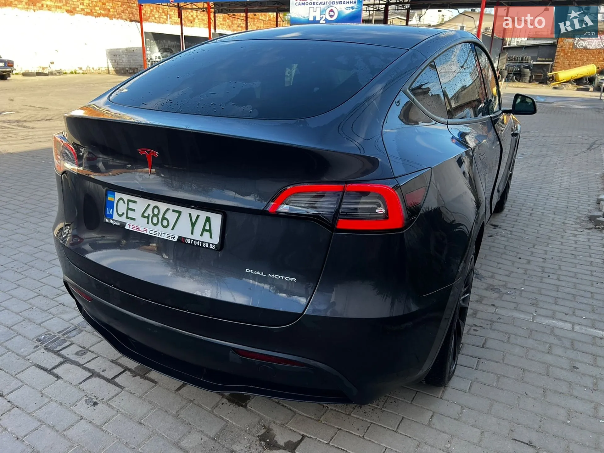 2024 Tesla Model Y - мініатюра 8