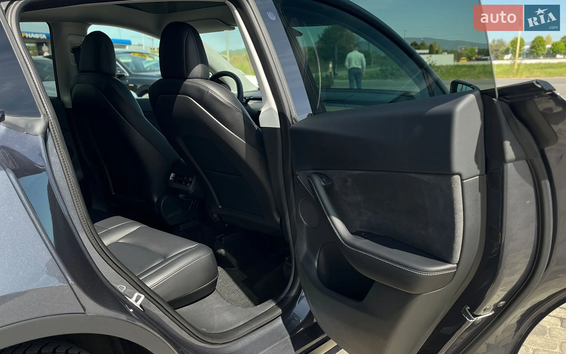 2021 Tesla Model Y - мініатюра 28