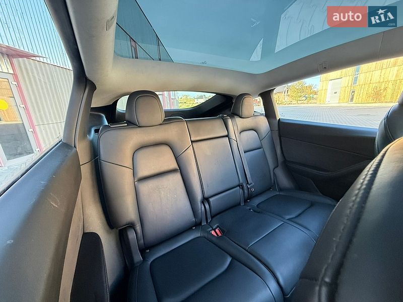 Внедорожник / Кроссовер Tesla Model Y 2022 в Львове
