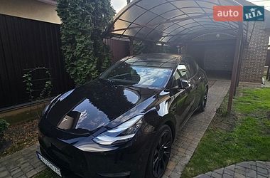 Внедорожник / Кроссовер Tesla Model Y 2021 в Киеве
