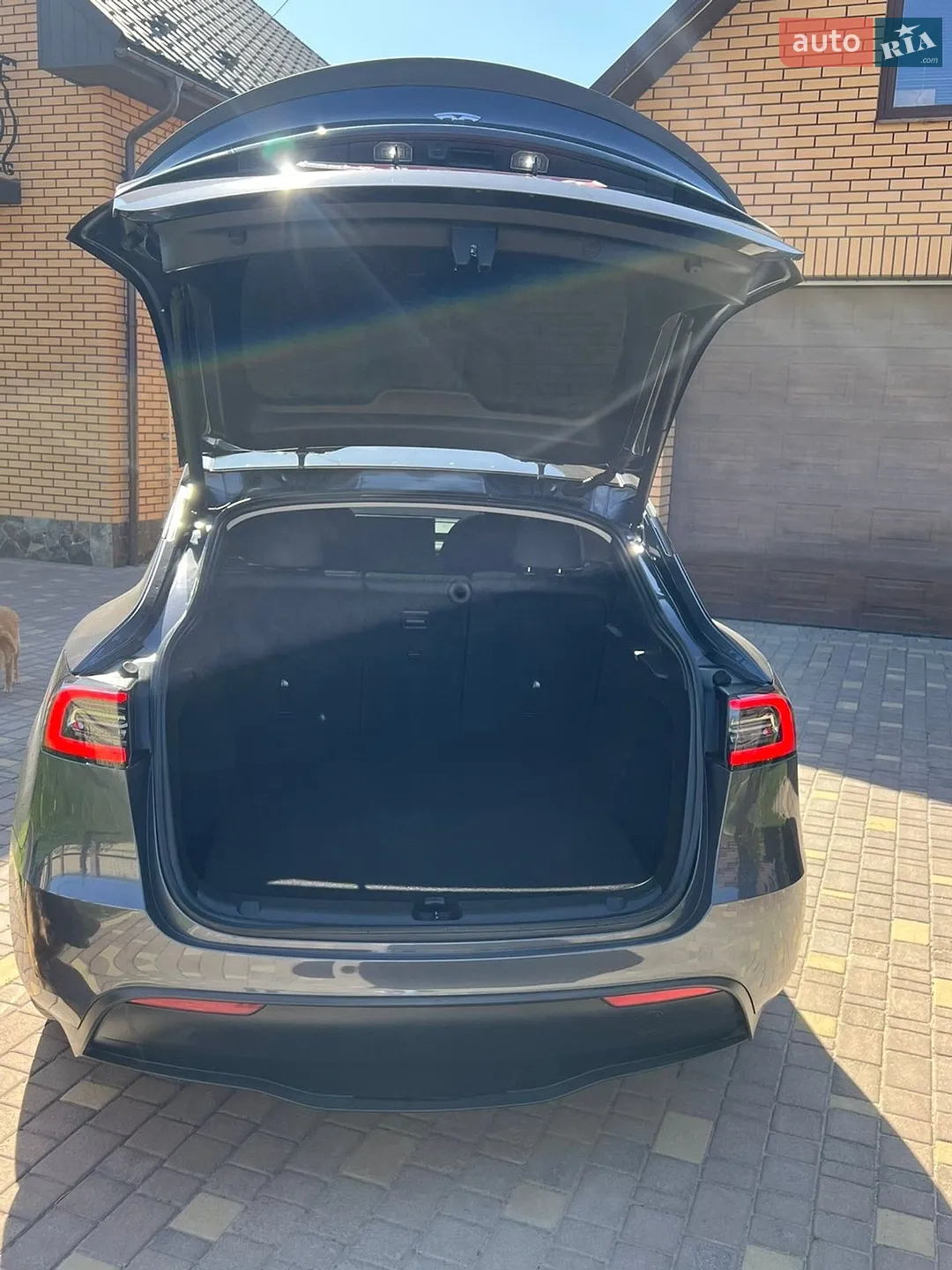 2023 Tesla Model Y - мініатюра 10