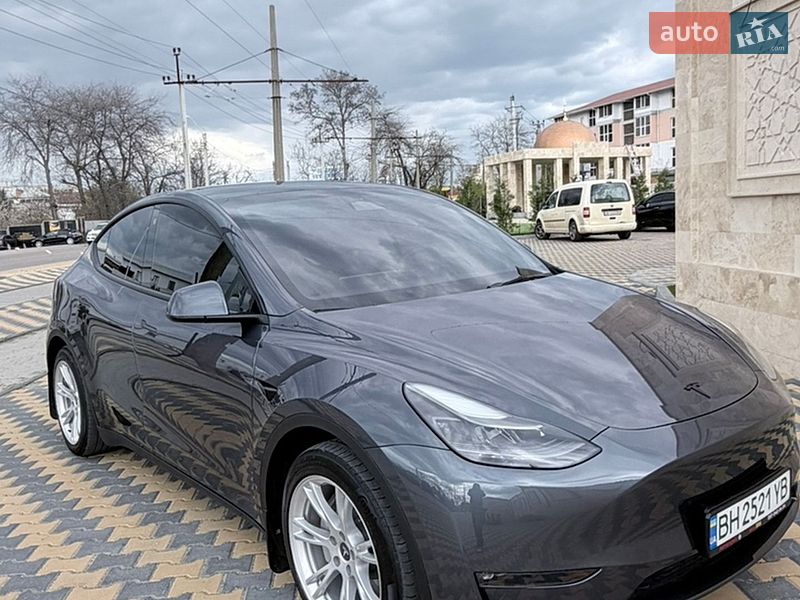 Внедорожник / Кроссовер Tesla Model Y 2023 в Одессе
