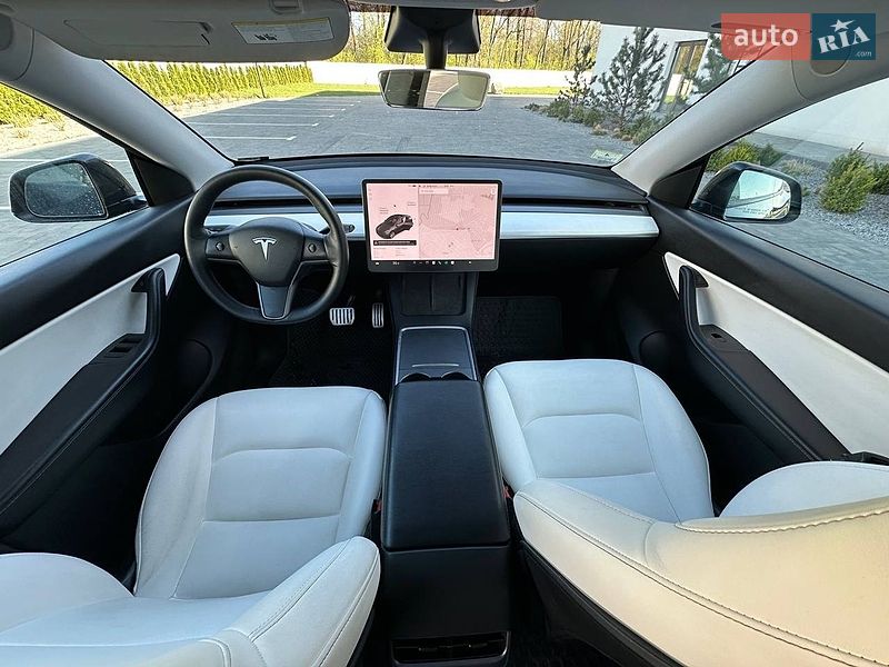 Внедорожник / Кроссовер Tesla Model Y 2021 в Луцке
