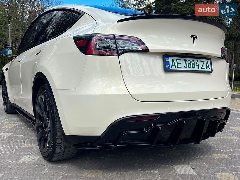 Внедорожник / Кроссовер Tesla Model Y 2022 в Трускавце