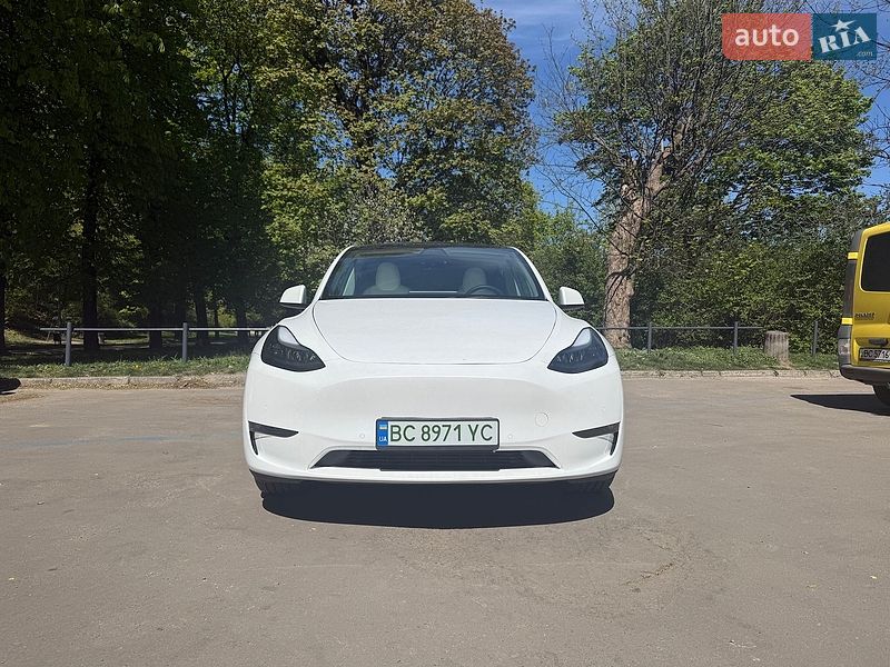 Внедорожник / Кроссовер Tesla Model Y 2022 в Львове