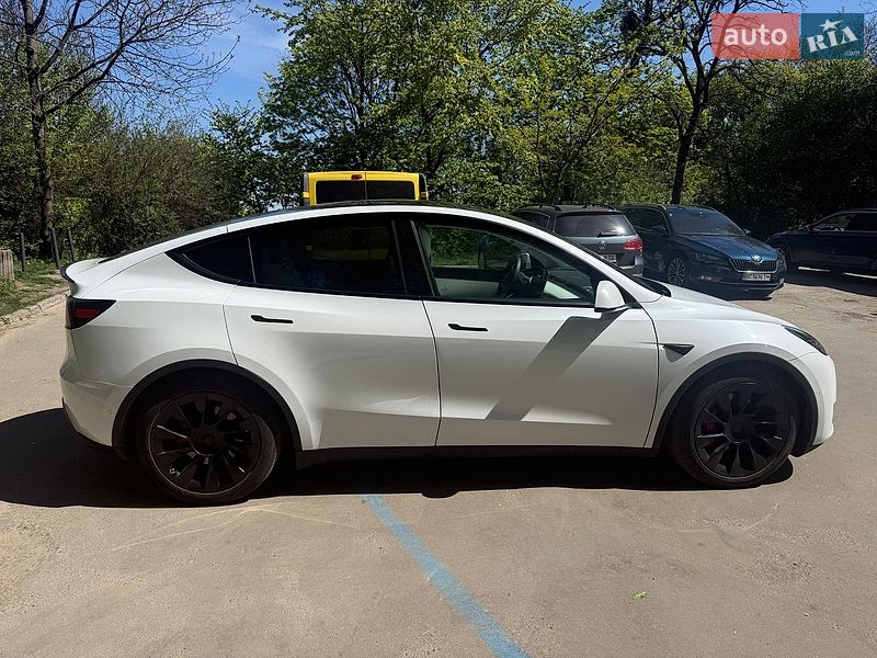 Внедорожник / Кроссовер Tesla Model Y 2022 в Львове