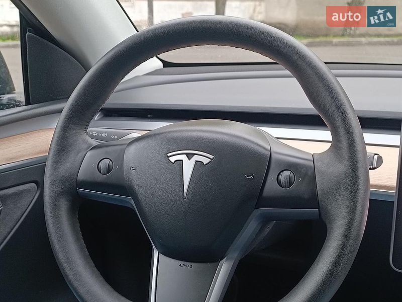 Внедорожник / Кроссовер Tesla Model Y 2022 в Харькове