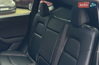 Внедорожник / Кроссовер Tesla Model Y 2022 в Киеве