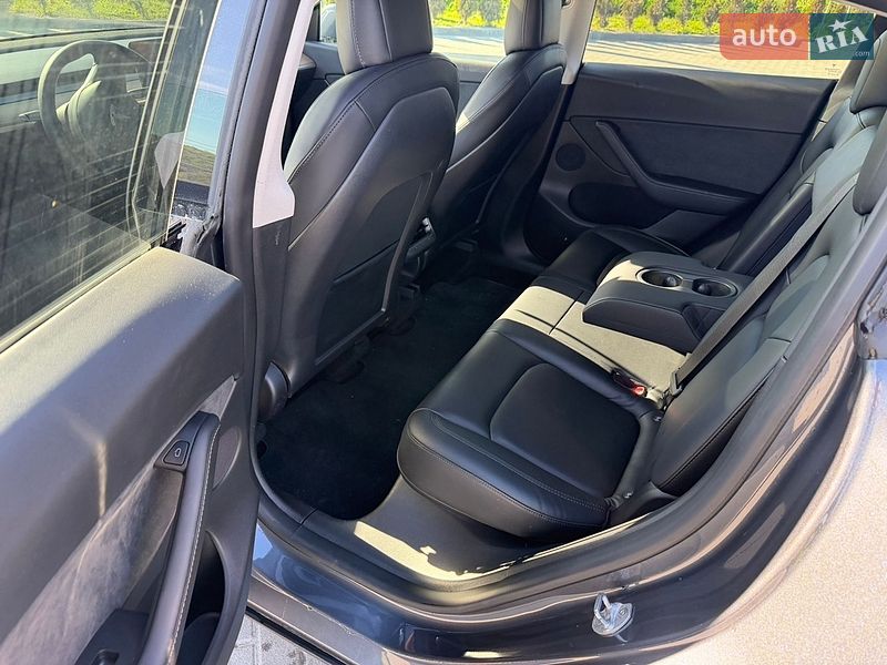 Внедорожник / Кроссовер Tesla Model Y 2021 в Золочеве
