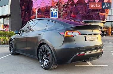 Позашляховик / Кросовер Tesla Model Y 2022 в Києві