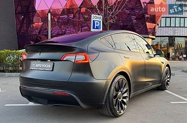 Позашляховик / Кросовер Tesla Model Y 2022 в Києві