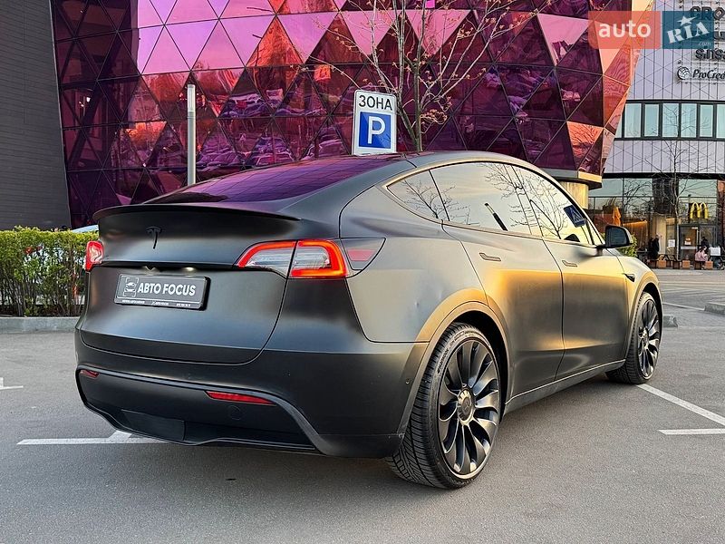 Позашляховик / Кросовер Tesla Model Y 2022 в Києві