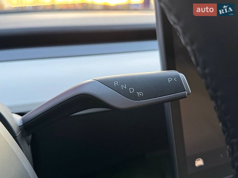 Позашляховик / Кросовер Tesla Model Y 2022 в Києві