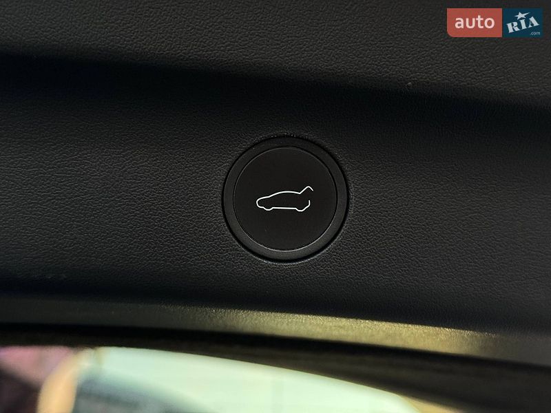 Позашляховик / Кросовер Tesla Model Y 2022 в Києві