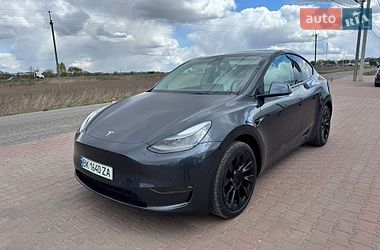 Внедорожник / Кроссовер Tesla Model Y 2022 в Ровно