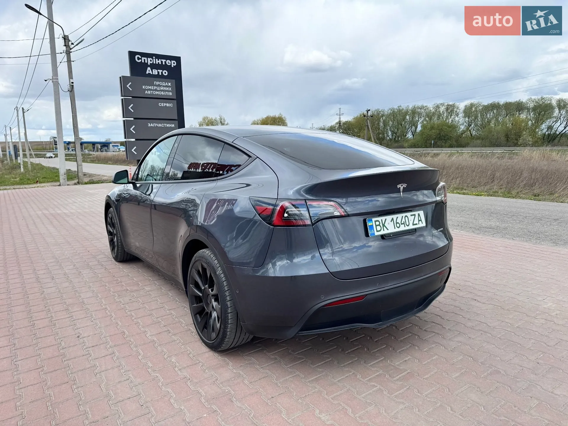 2022 Tesla Model Y - мініатюра 8