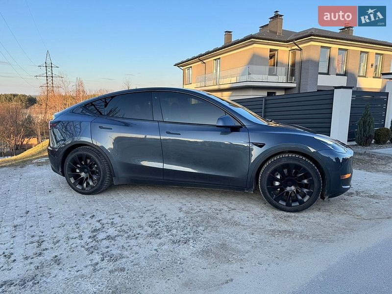 Внедорожник / Кроссовер Tesla Model Y 2020 в Новояворовске