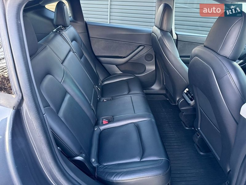 Внедорожник / Кроссовер Tesla Model Y 2020 в Новояворовске