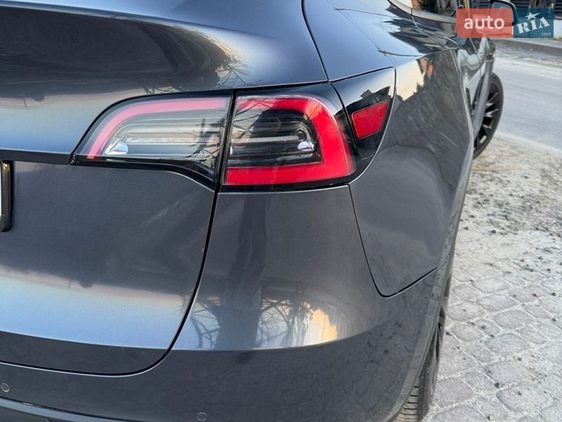 Внедорожник / Кроссовер Tesla Model Y 2020 в Новояворовске