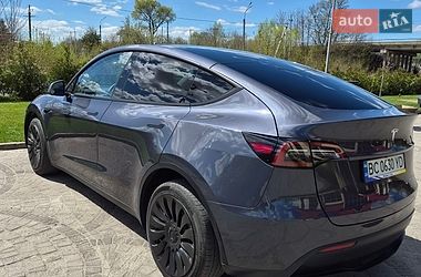 Внедорожник / Кроссовер Tesla Model Y 2023 в Львове