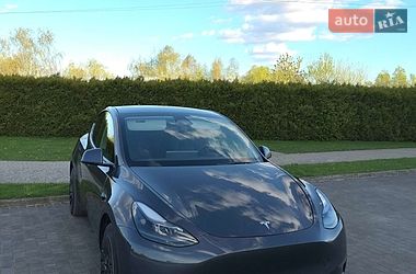 Внедорожник / Кроссовер Tesla Model Y 2023 в Львове