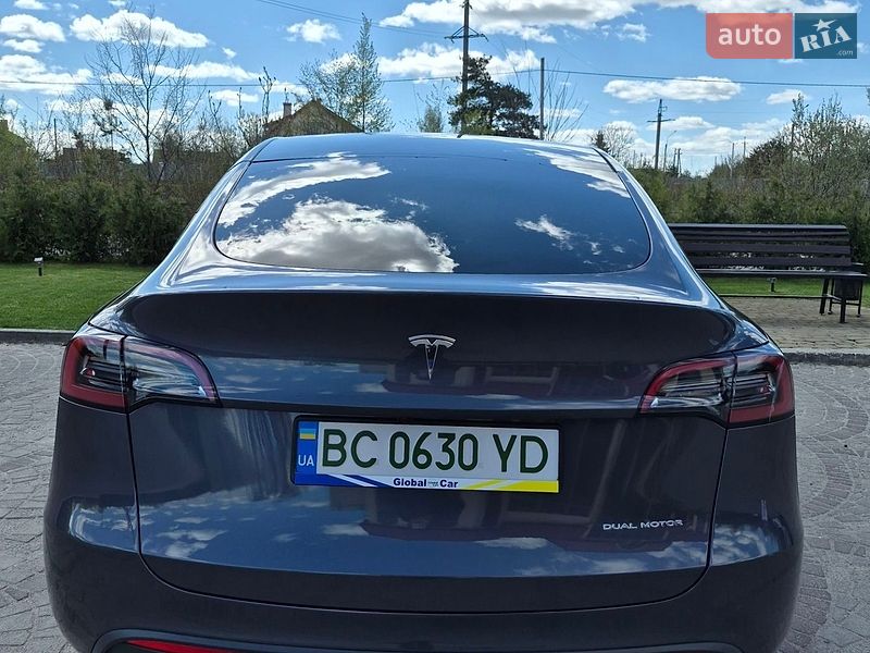 Внедорожник / Кроссовер Tesla Model Y 2023 в Львове