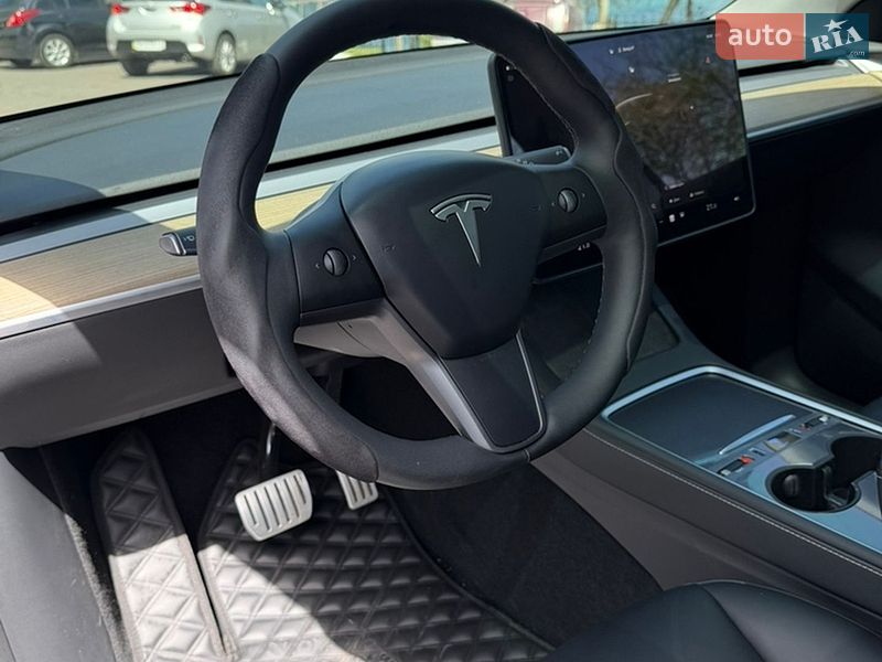 Внедорожник / Кроссовер Tesla Model Y 2023 в Одессе