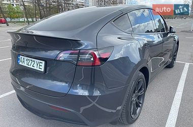 Позашляховик / Кросовер Tesla Model Y 2024 в Києві