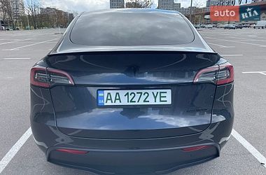 Позашляховик / Кросовер Tesla Model Y 2024 в Києві